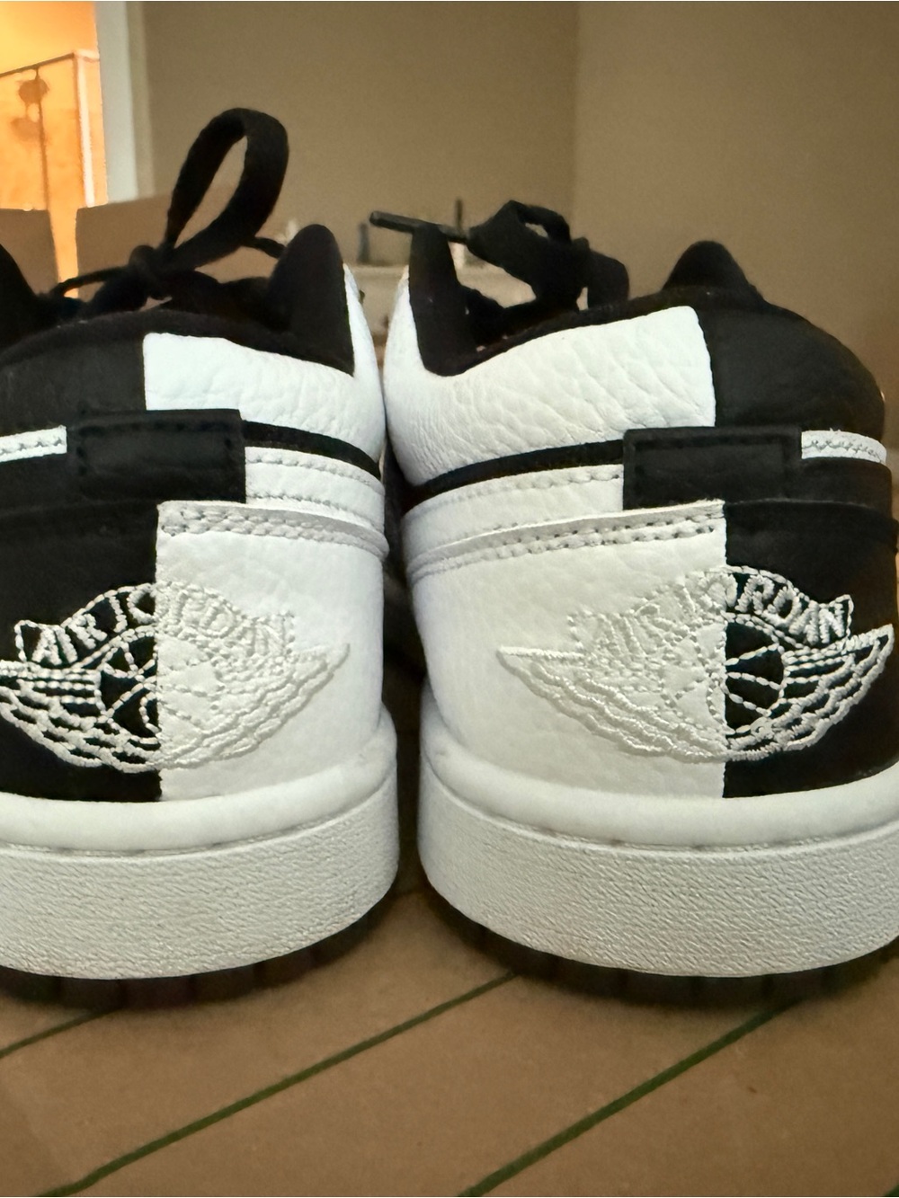 Air Jordan 1 Low SE 'Homage' - Picture 3 of 3
